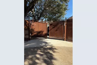 5357 Gatesworth Lane, Dallas, TX 75287 - Photo 32