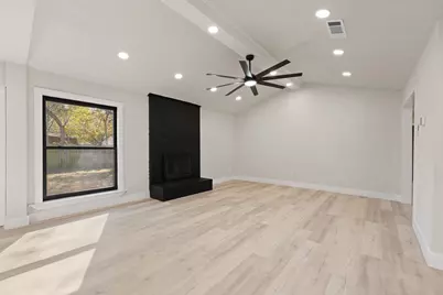 647 Evelyn Lane, Burleson, TX 76028 - Photo 6