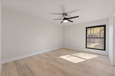 647 Evelyn Lane, Burleson, TX 76028 - Photo 16