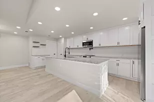 647 Evelyn Ln, Burleson, TX 76028 - Photo 14