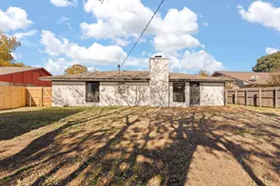 647 Evelyn Ln, Burleson, TX 76028 - Photo 24