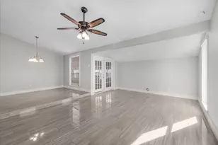 3102 Oak Hill Rd, Carrollton, TX 75007 - Photo 8