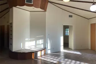 1805 E Beverly Dr, Corsicana, TX 75110 - Photo 6