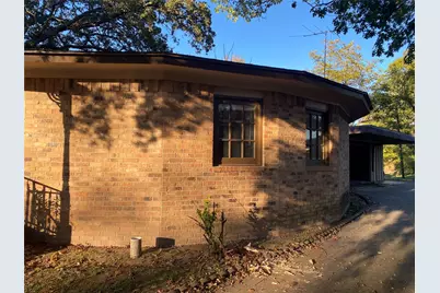 1805 E Beverly Drive, Corsicana, TX 75110 - Photo 2