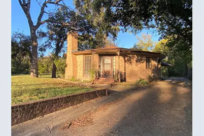 1805 E Beverly Drive, Corsicana, TX 75110 - Photo 1