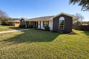 7620 La Risa Dr, Dallas, TX 75248 - Photo 2