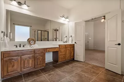 8204 Summerleaf Drive, Arlington, TX 76001 - Photo 26