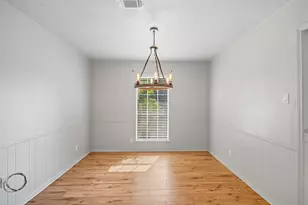 10304 Oak Creek Dr, Greenville, TX 75402 - Photo 8