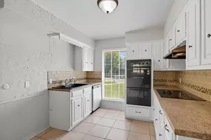 10304 Oak Creek Dr, Greenville, TX 75402 - Photo 10