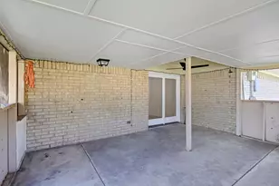 10304 Oak Creek Dr, Greenville, TX 75402 - Photo 22