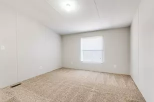 445 Arvel Cir, Reno, TX 76020 - Photo 12