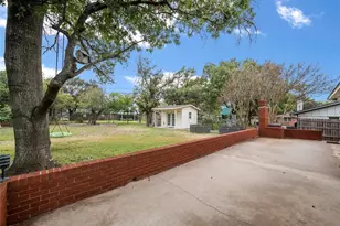 700 Falcon Dr, Woodway, TX 76712 - Photo 4