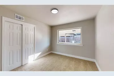 5009 Roxie Street, Haltom City, TX 76117 - Photo 20