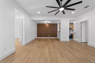 314 Gregory Ln, Grand Prairie, TX 75052 - Photo 10