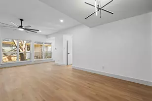 314 Gregory Ln, Grand Prairie, TX 75052 - Photo 16