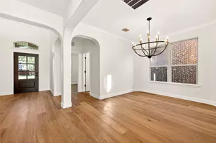 2285 Chenault Dr, Frisco, TX 75033 - Photo 10