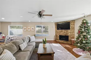 6910 Fm 2494, Athens, TX 75751 - Photo 2