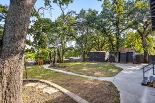 2320 Juniper St, Haltom City, TX 76117 - Photo 4