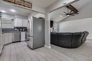 5009 Fairmount Dr, Arlington, TX 76017 - Photo 12