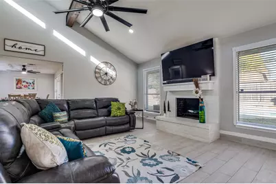 5009 Fairmount Drive, Arlington, TX 76017 - Photo 4