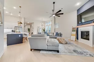 1028 Almond Blossom Cir, Crowley, TX 76036 - Photo 6