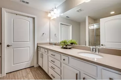 917 Rough Hollow Drive, McKinney, TX 75071 - Photo 18