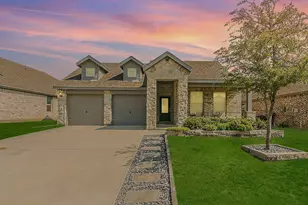 2120 Gill Star Dr, Haslet, TX 76052 - Photo 2