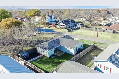 271 E Houston Street, Van Alstyne, TX 75495 - Photo 4