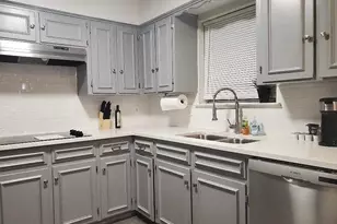 3701 W Rochelle Rd, Irving, TX 75062 - Photo 12