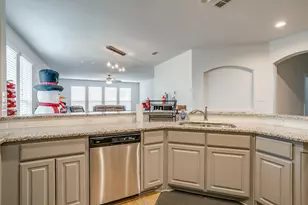 5656 Broad Bay Ln, Fort Worth, TX 76179 - Photo 14