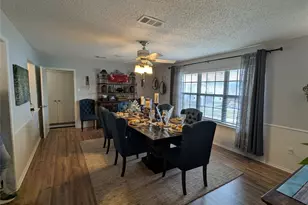 2827 Cross Timbers Dr, Irving, TX 75060 - Photo 8