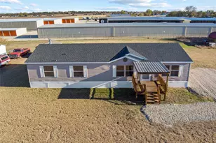 237 Quarterhorse Road, Waxahachie, TX 75165 - Photo 2