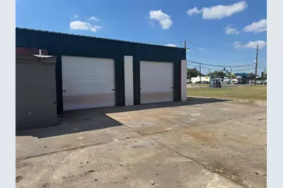 3616 Sunnyvale Street, Dallas, TX 75216 - Photo 2