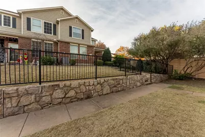 2252 Stoneleigh Place, McKinney, TX 75071 - Photo 2