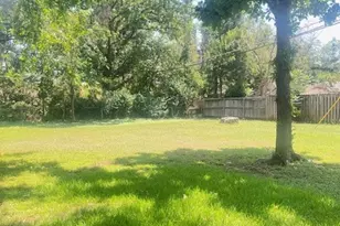 505 W Earl St, Cleburne, TX 76033 - Photo 16