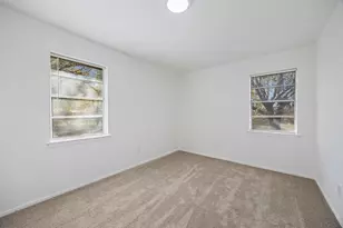 3827 Vineyard Dr, Dallas, TX 75212 - Photo 12