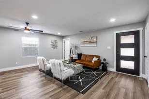 13421 Glenside Dr, Farmers Branch, TX 75234 - Photo 2