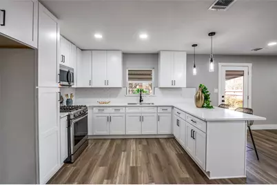 13421 Glenside Drive, Farmers Branch, TX 75234 - Photo 8