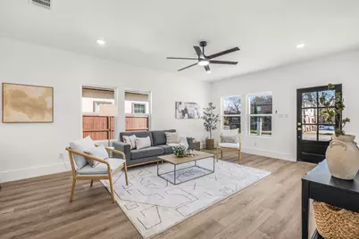 1125 E Humbolt Street, Fort Worth, TX 76104 - Photo 6