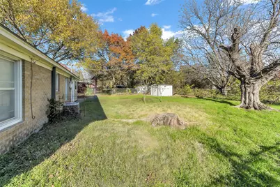 908 Yale Street, River Oaks, TX 76114 - Photo 26