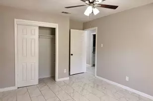 3812 Lynbrook Ln, Arlington, TX 76015 - Photo 20