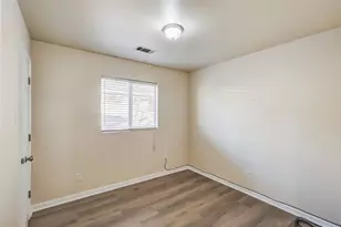 2338 Kingsway Dr, Arlington, TX 76012 - Photo 8