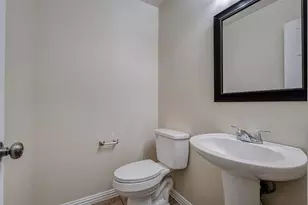 2338 Kingsway Dr, Arlington, TX 76012 - Photo 4