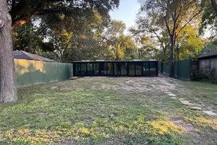 3776 Shorecrest Dr, Dallas, TX 75209 - Photo 2