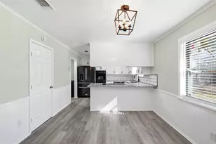 211 Opal St, Hewitt, TX 76643 - Photo 6