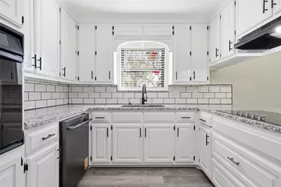 211 Opal Street, Hewitt, TX 76643 - Photo 8