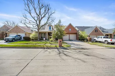 2002 Brianna Lane, Arlington, TX 76001 - Photo 2