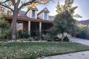 2002 Brianna Ln, Arlington, TX 76001 - Photo 2