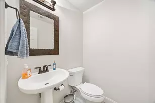 2002 Brianna Ln, Arlington, TX 76001 - Photo 22