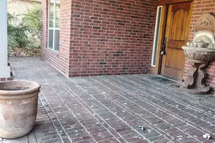 2002 Brianna Ln, Arlington, TX 76001 - Photo 4